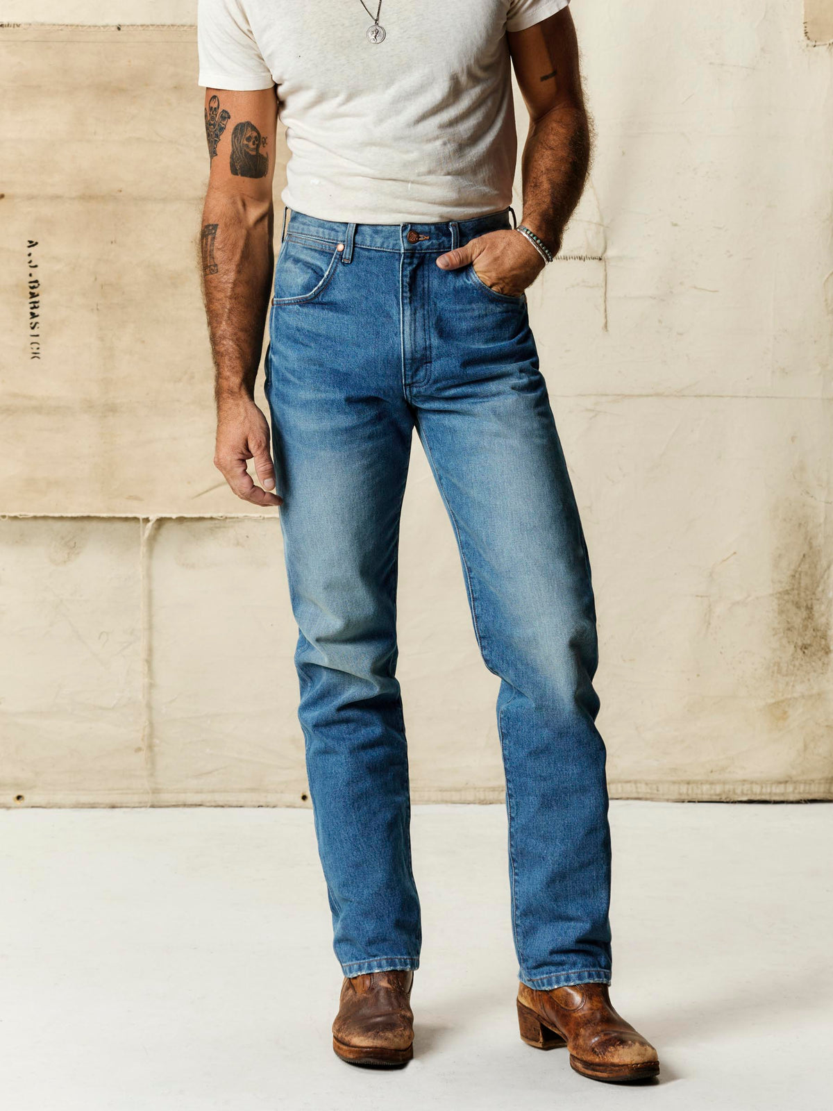 i+w x Wrangler 13MWZ washed indigo