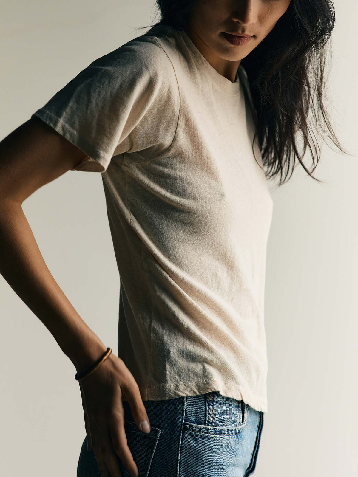 the cotton hemp tee in vintage white