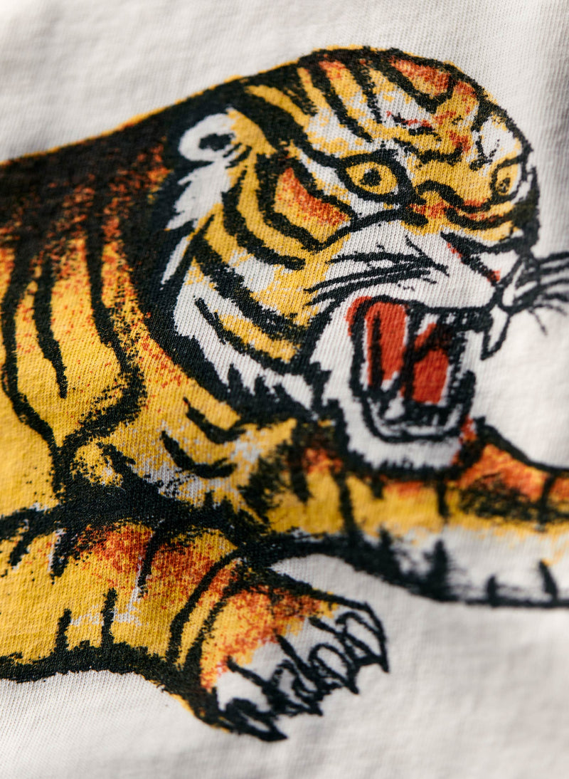 the "scrimmage" tee - Model